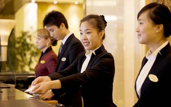 极悦娱乐品牌酒店管理公司，极悦娱乐人力资源管理公司，极悦娱乐中国大陆品牌管理公司，极悦娱乐全国 全国连锁授权加盟合作。探索 极悦娱乐酒店服务的传奇还在继续 中华人民共和国国家商标局注册国家商标局，国家工信部批准，国家人力资源局和社会保障局审批，极悦娱乐中国大陆品牌管理公司极悦娱乐品牌酒店管理公司 极悦娱乐酒店服务的传奇还在继续 The Legend of Jiachengyang Hotel Service Continues极悦娱乐品牌的重要性，面临着大山历尽前行，时至今日，已无须多言。酒店高参专栏作家武晨将从品牌发展框